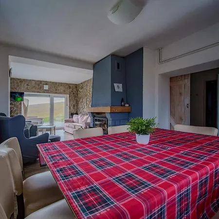 Adla- Sauna-hot Tube Holiday home *