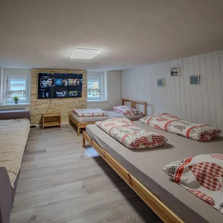 Adla- Sauna-hot Tube Holiday home Kovarska