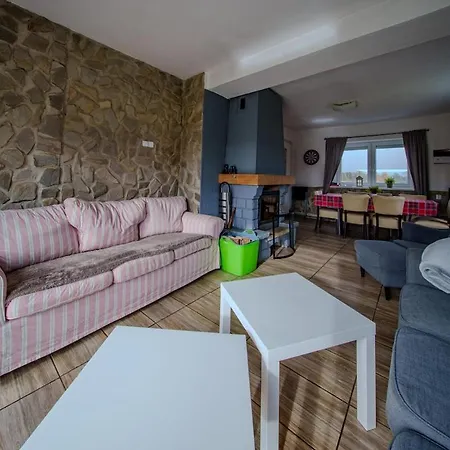 Adla- Sauna-hot Tube Holiday home